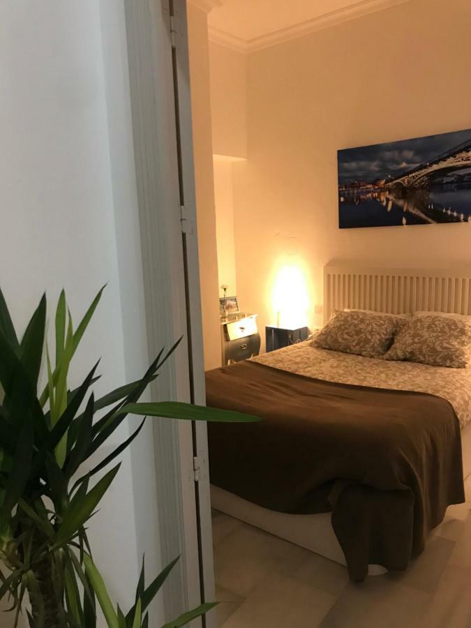 Santas Patronas Street Center Apartment Sevilla Exterior foto