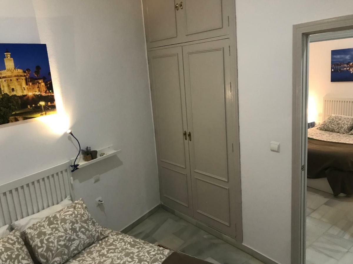 Santas Patronas Street Center Apartment Sevilla Exterior foto